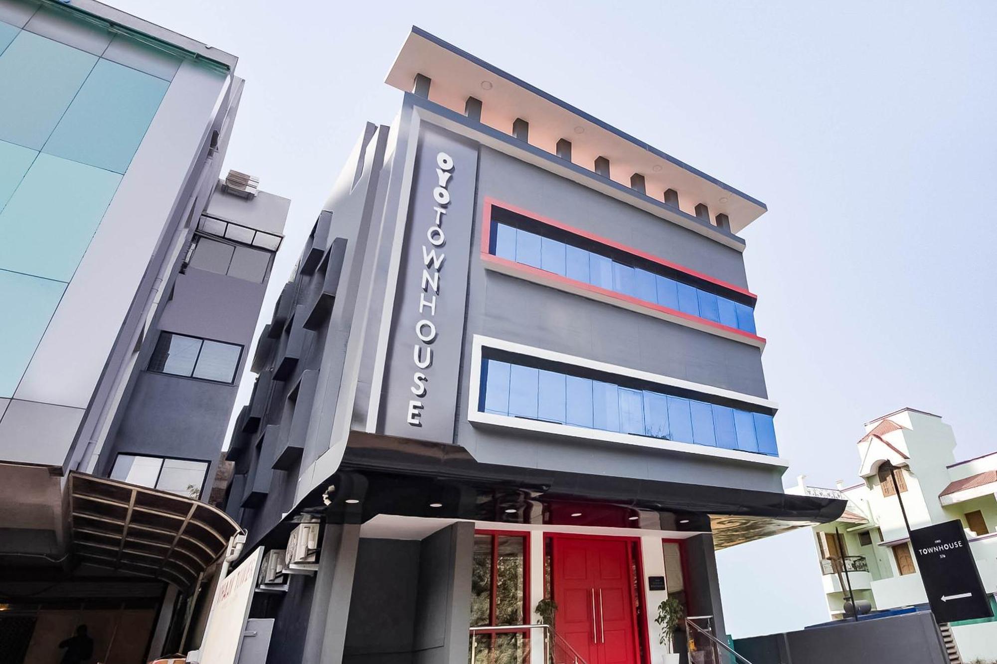 Super Townhouse Lords Inn Regency Manglia Luaran gambar