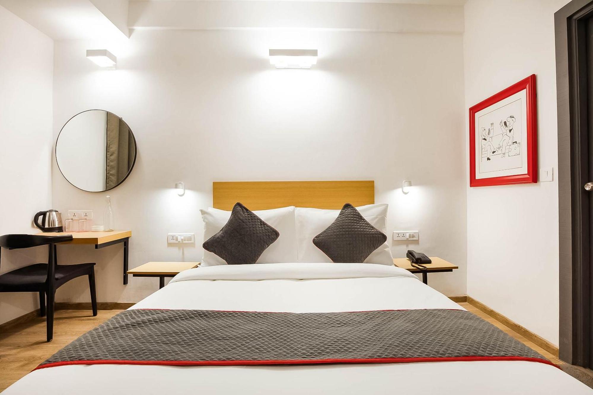 Super Townhouse Lords Inn Regency Manglia Luaran gambar